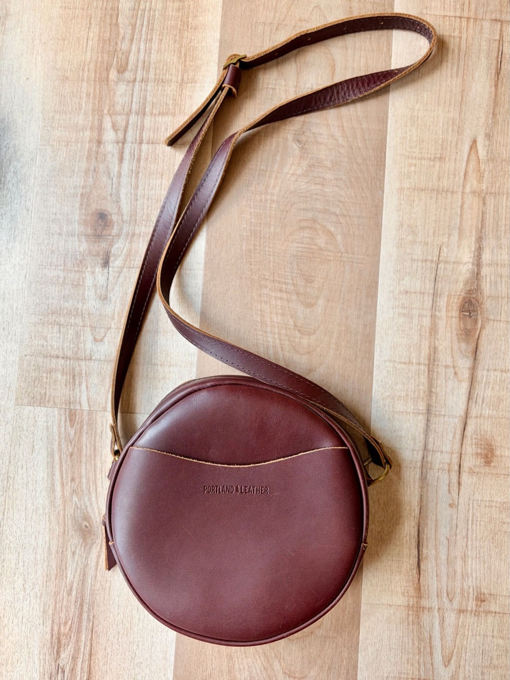 Portland Leather Large Circle Crossbody Bag - Cognac